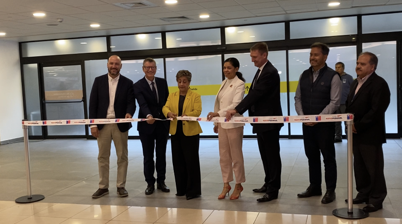 Ministerio de Obras Públicas inauguró espacio en Aeropuerto de Santiago para llegadas nacionales